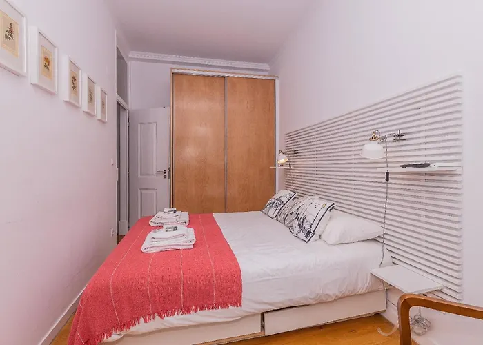 Alfama Comfy Premium *