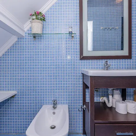 Alfama Comfy Premium Apartment *