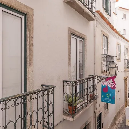 Alfama Comfy Premium *