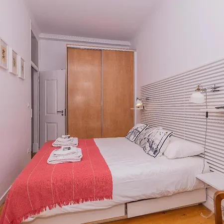 Alfama Comfy Premium *